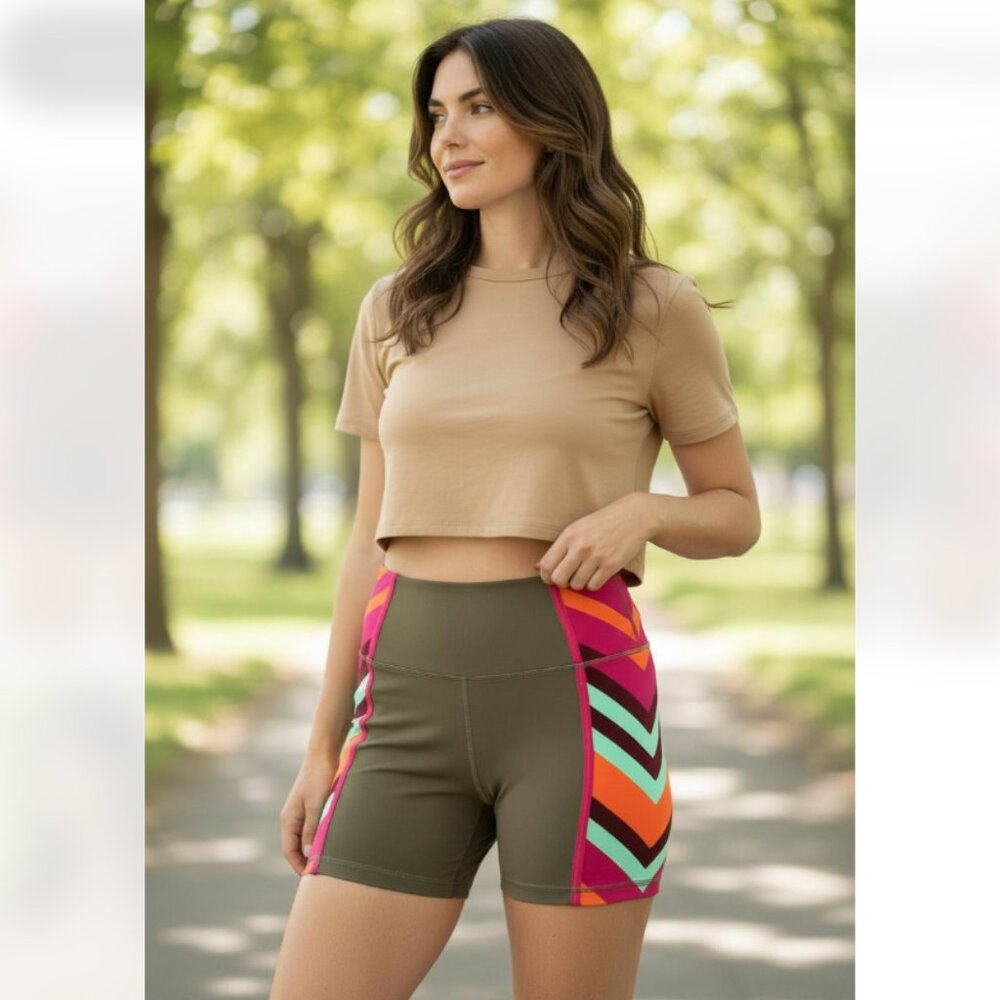 NWOT Free People Movement Chevron Side Stripe Biker Short Stretch Small